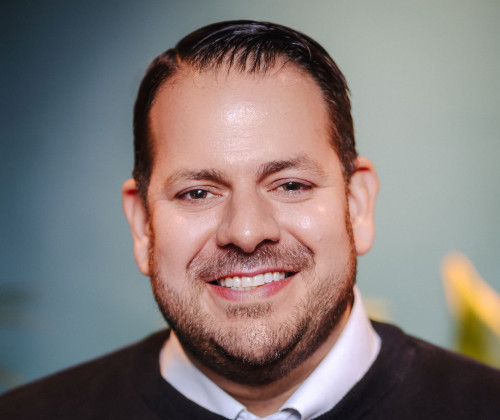 Alexander, General Manager Hotel Schani UNO City