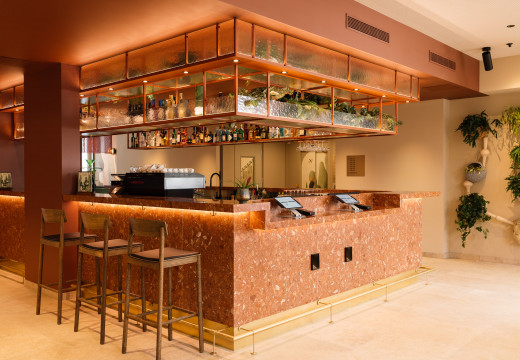 Rezeption im Hotel Schani City