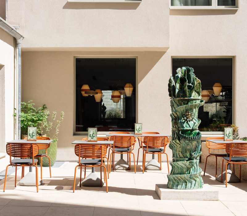 Barrierefreier Gastgarten im Hotel Schani City