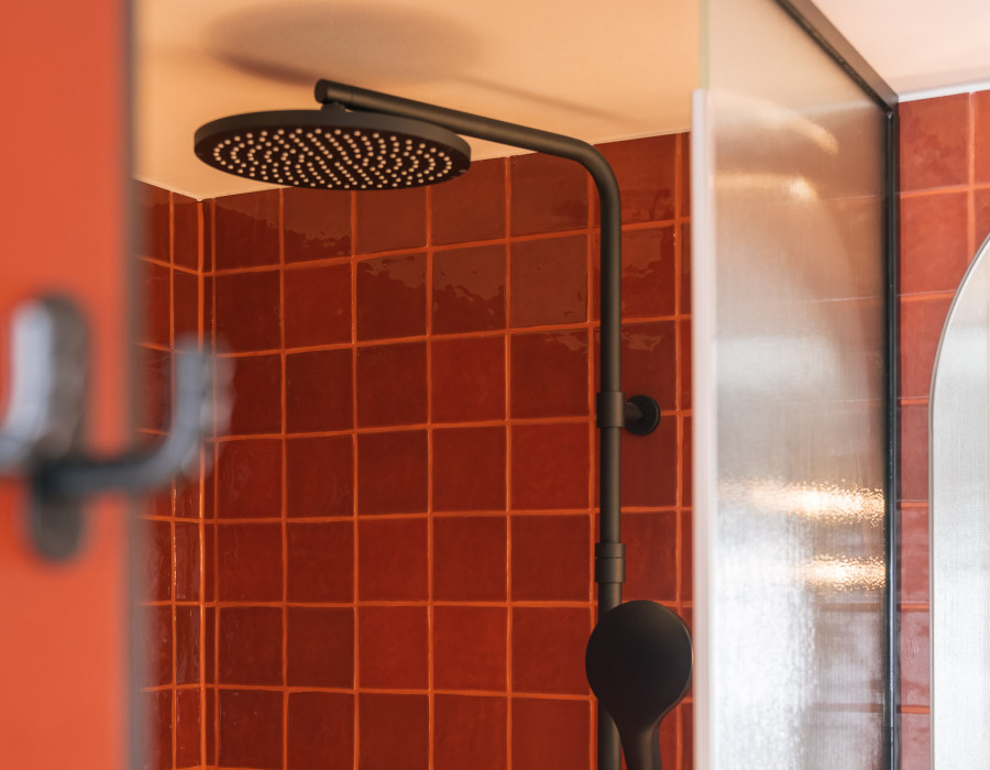 Regendusche in einem Zimmer im Hotel Schani Naschmarkt