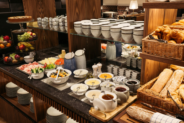  Breakfast buffet in the Hotel Schani Salon