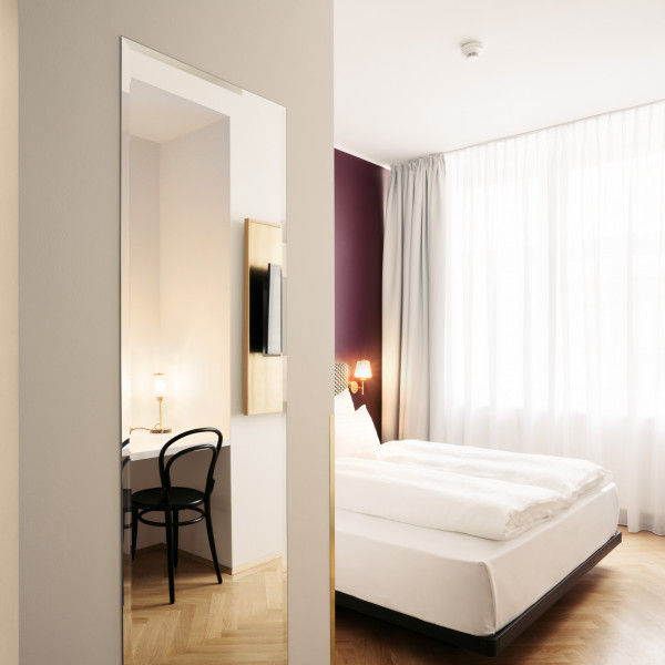 Smart Atrium Zimmer im Boutique Hotel Schani Salon in Wien