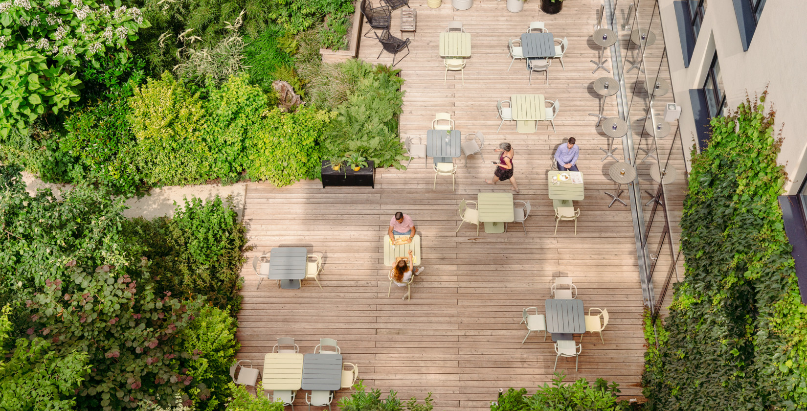 Garten im Hotel Schani Wien aus der Vogelperspektive