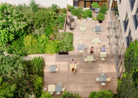 Der Garten im Hotel Schani Wien aus der Vogelperspektive