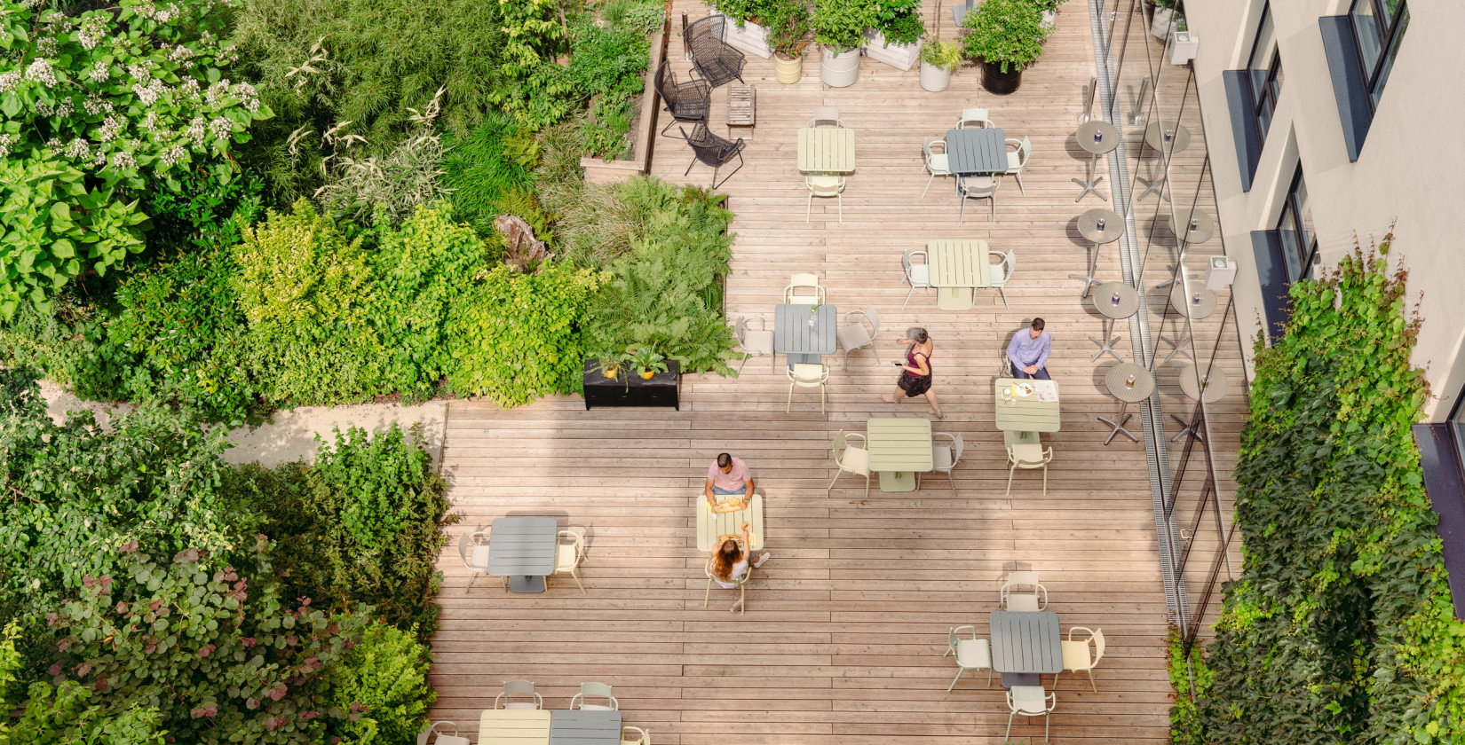 Der Garten im Hotel Schani Wien aus der Vogelperspektive