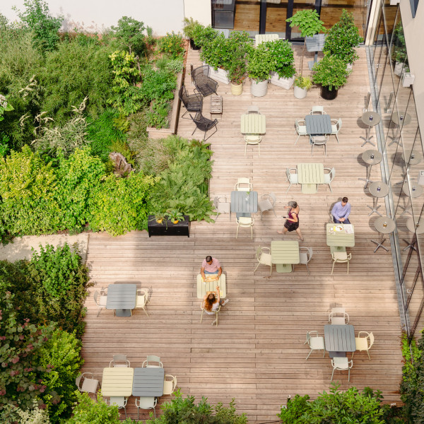 Schani's garden, a green oasis in the middle of Vienna from the bird's eye view