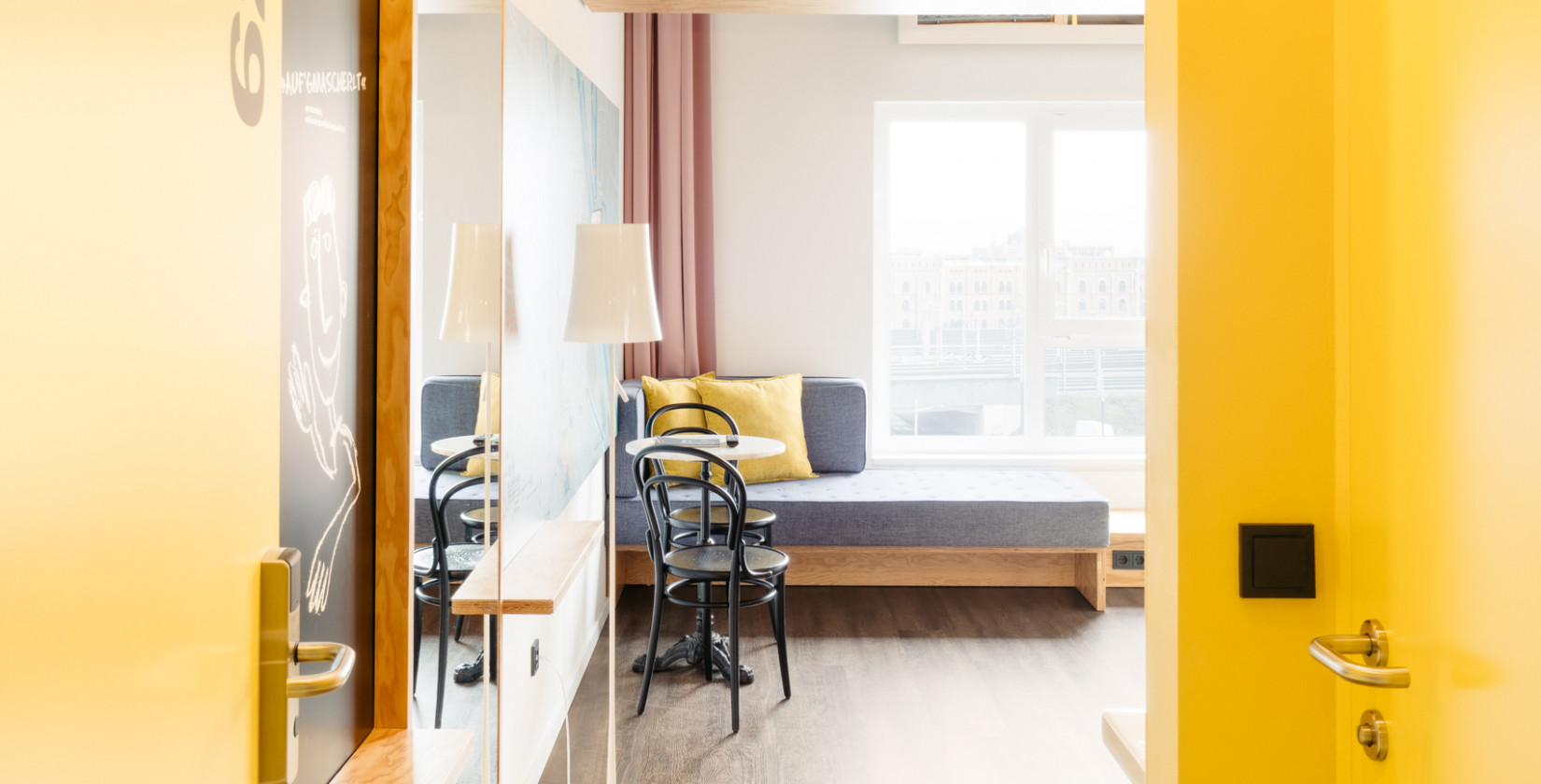 Smart Maisonette Zimmer im Hotel Schani Wien