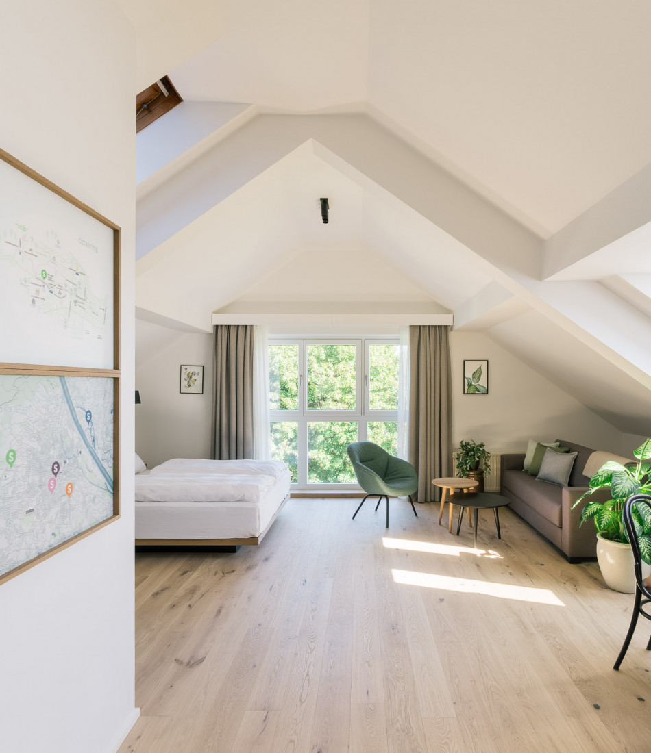 Light-flooded family apartment with a pull out sofa and kitchenette at the Bio-Hotel Schani Wienblick