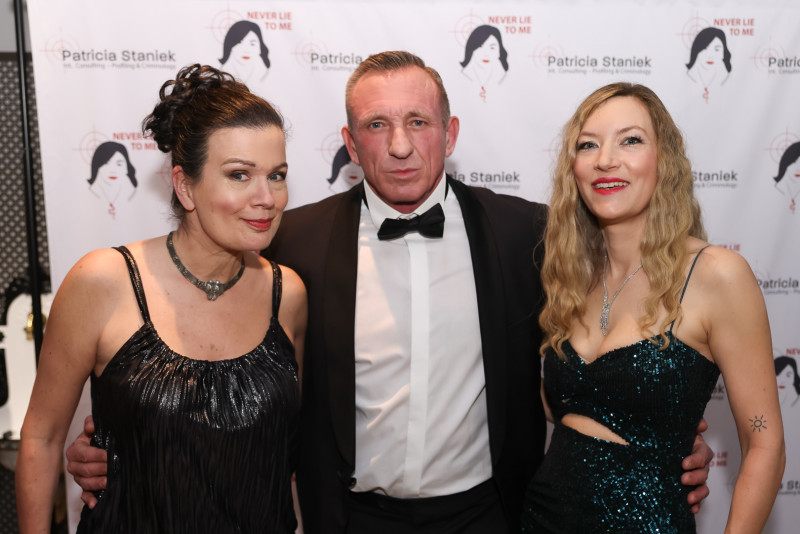 Sängerin Juliette von West mit James-Bond-Double Max Fraisl